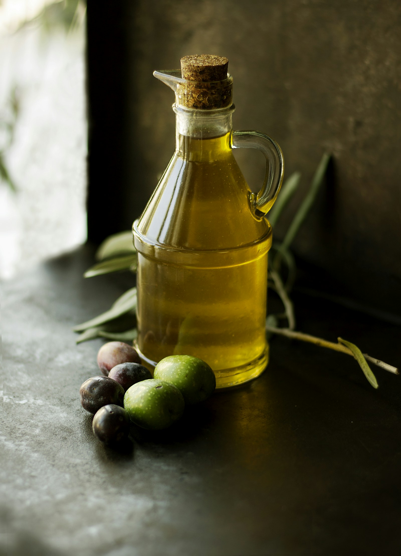 Cold process soap calculator showing oil blend and lye ratio calculations